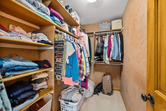 2312 LaForge Lane, Auburn, IN 46706