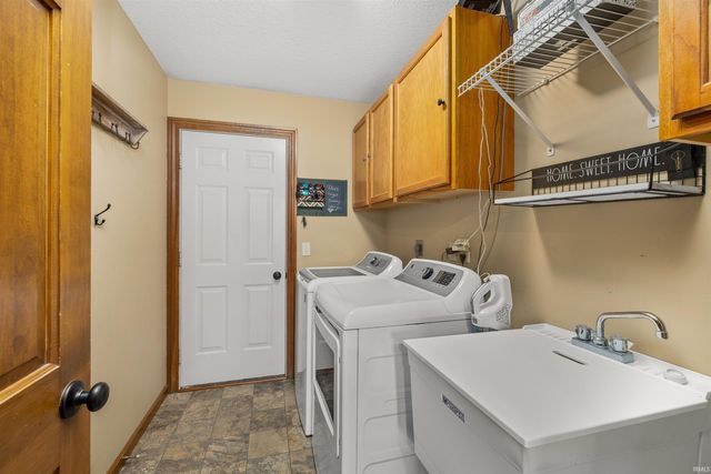 2312 LaForge Lane, Auburn, IN 46706