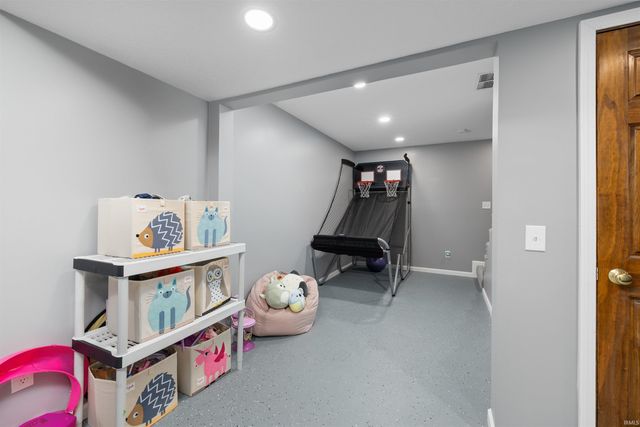 2312 LaForge Lane, Auburn, IN 46706