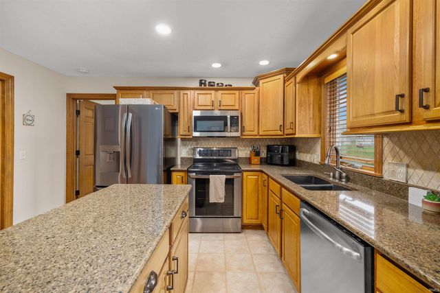 2312 LaForge Lane, Auburn, IN 46706