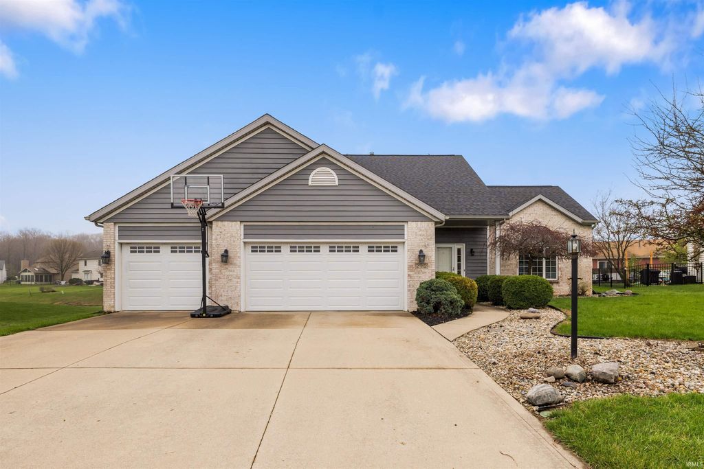 2312 LaForge Lane, Auburn, IN 46706