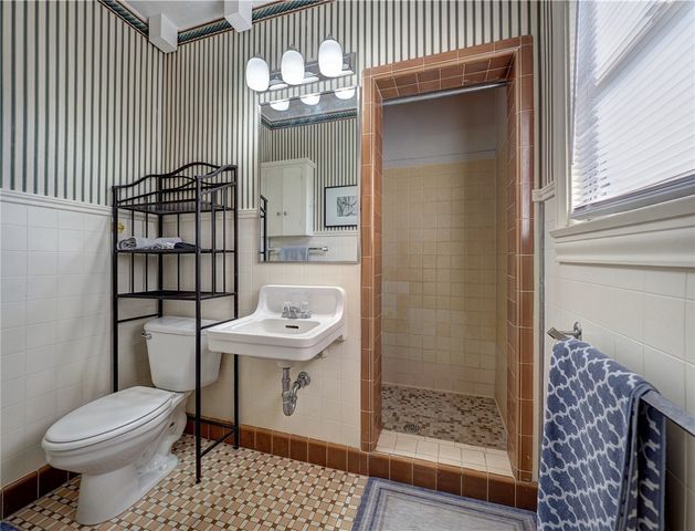 1739 2nd St, Corpus Christi, TX 78404