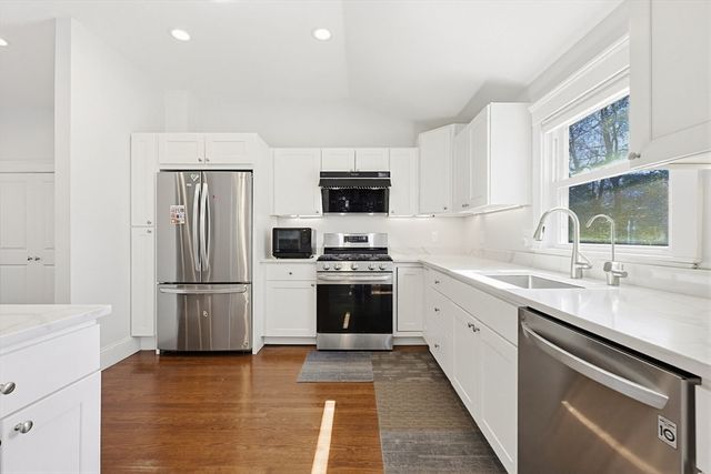 405 Main Street, Lynnfield, MA 01940