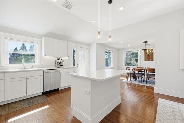 405 Main Street, Lynnfield, MA 01940