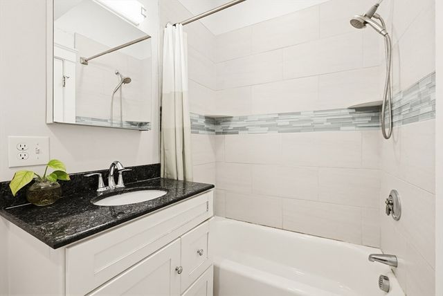 405 Main Street, Lynnfield, MA 01940