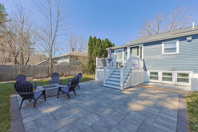 405 Main Street, Lynnfield, MA 01940