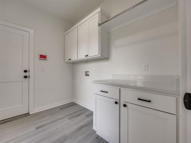 10131 S Meadows Lane, Guthrie, OK 73044