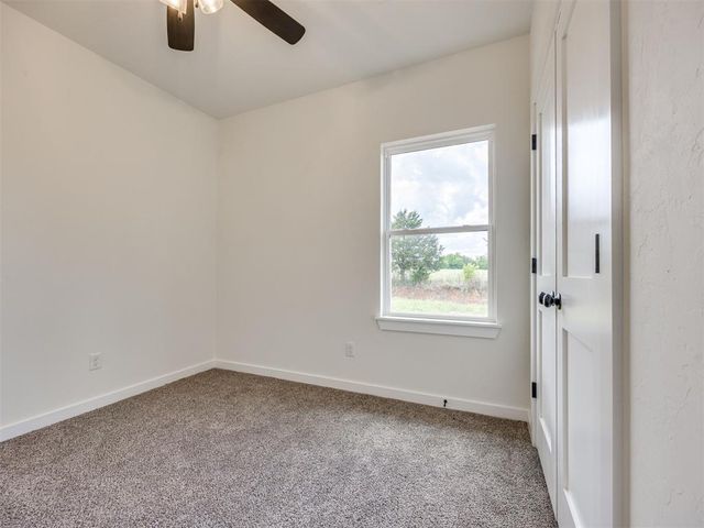 10131 S Meadows Lane, Guthrie, OK 73044