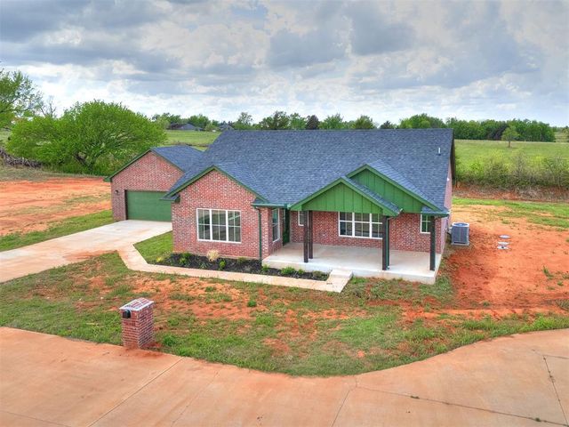 10131 S Meadows Lane, Guthrie, OK 73044