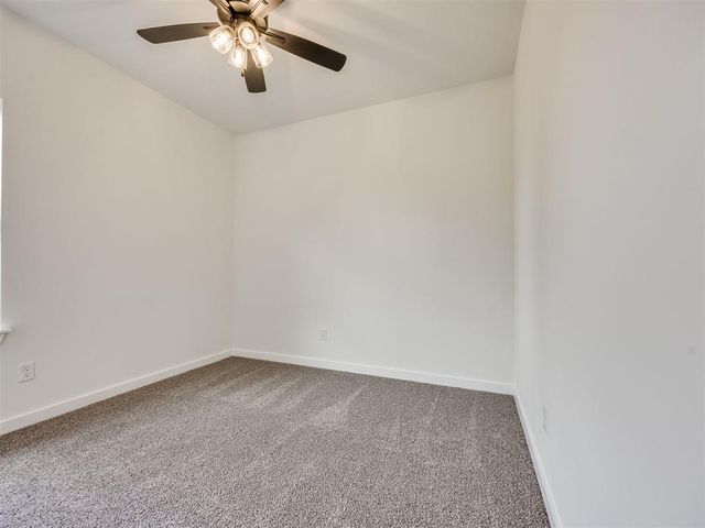 10131 S Meadows Lane, Guthrie, OK 73044