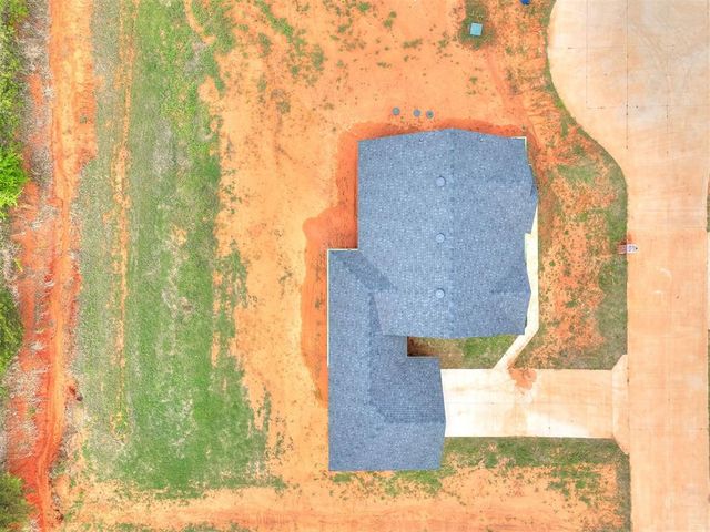 10131 S Meadows Lane, Guthrie, OK 73044