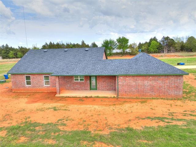 10131 S Meadows Lane, Guthrie, OK 73044