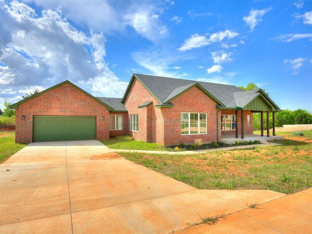 10131 S Meadows Lane, Guthrie, OK 73044
