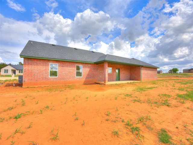 10131 S Meadows Lane, Guthrie, OK 73044