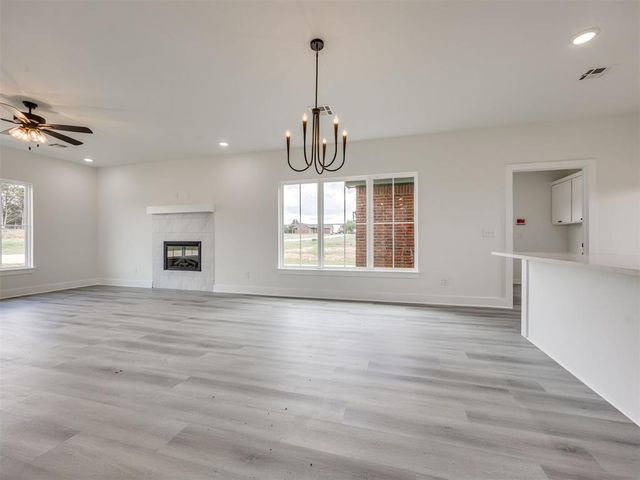 10131 S Meadows Lane, Guthrie, OK 73044