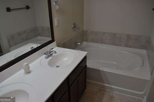941 Pierce Ivy Court, Lawrenceville, GA 30043