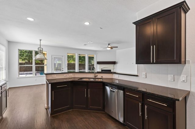 63 W Deer River Circle, The Woodlands, TX 77389