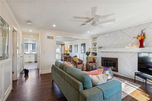 8604 W 84th Street, Overland Park, KS 66212