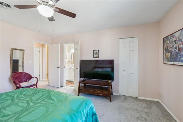 8604 W 84th Street, Overland Park, KS 66212