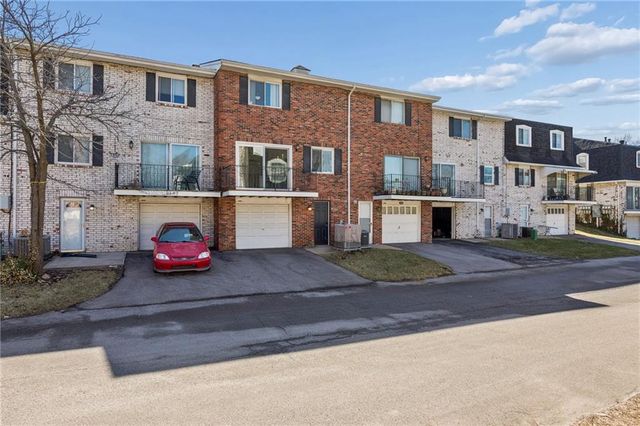 8604 W 84th Street, Overland Park, KS 66212