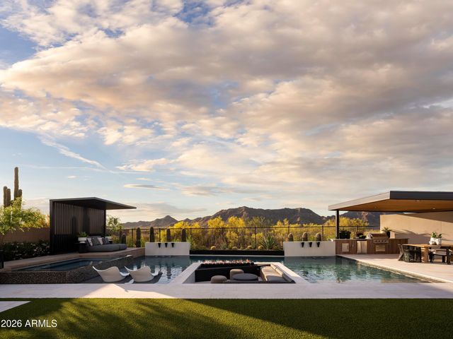 31380 N CROWN KING Lane, Queen Creek, AZ 85144