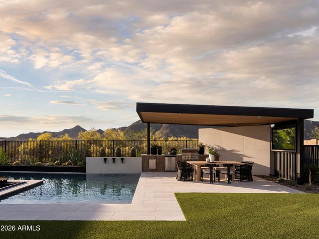 31380 N CROWN KING Lane, Queen Creek, AZ 85144