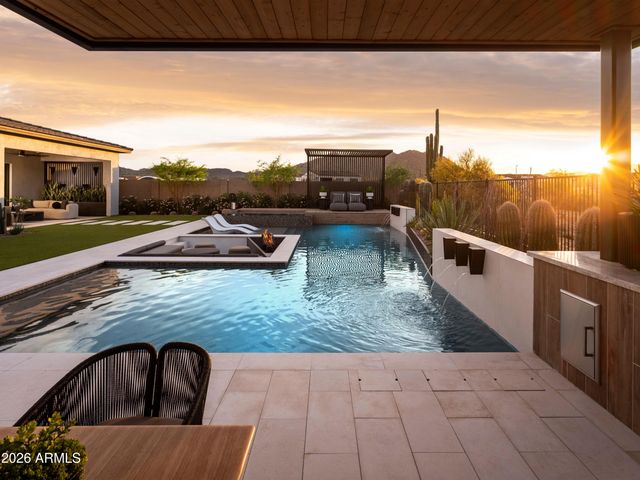 31380 N CROWN KING Lane, Queen Creek, AZ 85144