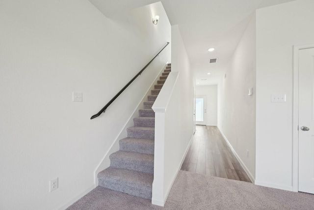 7816 Laurel Gem Drive, Houston, TX 77016