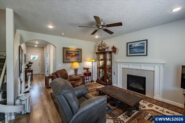 712 Willowbrook Dr, Philomath, OR 97370