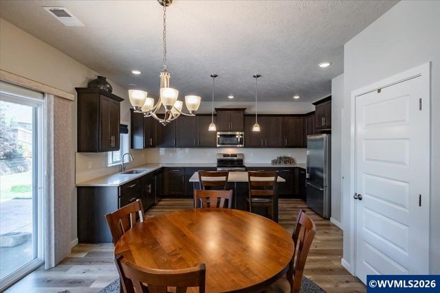 712 Willowbrook Dr, Philomath, OR 97370