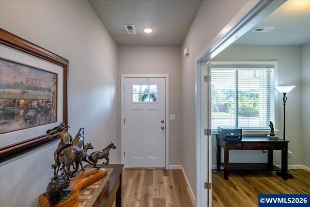 712 Willowbrook Dr, Philomath, OR 97370
