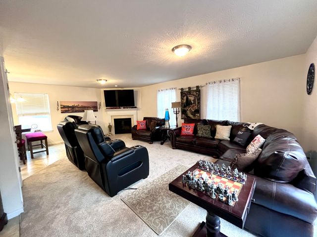 6547 Oak Crest Drive, Burlington, KY 41005