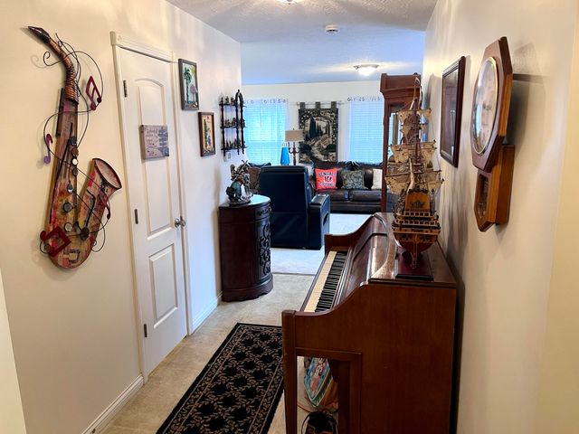 6547 Oak Crest Drive, Burlington, KY 41005