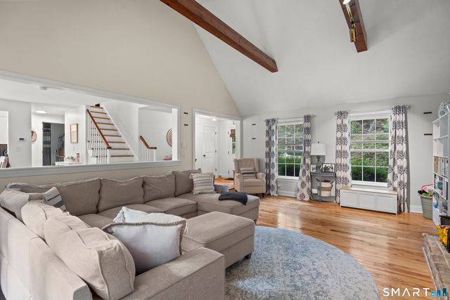15 Blueberry Lane, Burlington, CT 06013
