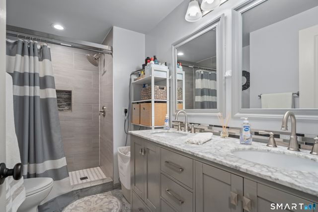 15 Blueberry Lane, Burlington, CT 06013