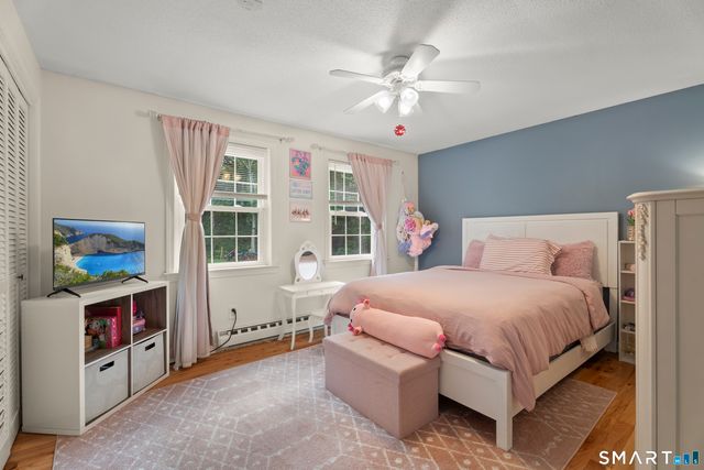 15 Blueberry Lane, Burlington, CT 06013