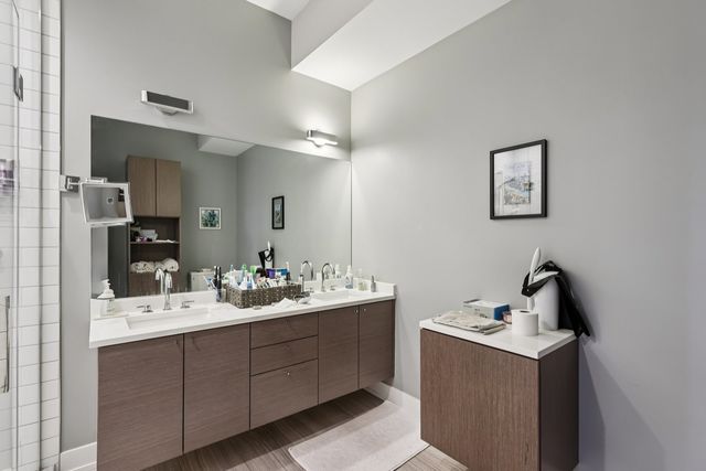 469 N Paulina Street 201, Chicago, IL 60622
