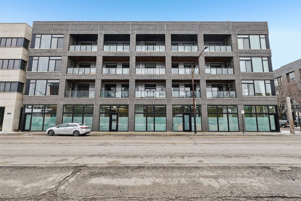469 N Paulina Street 201, Chicago, IL 60622
