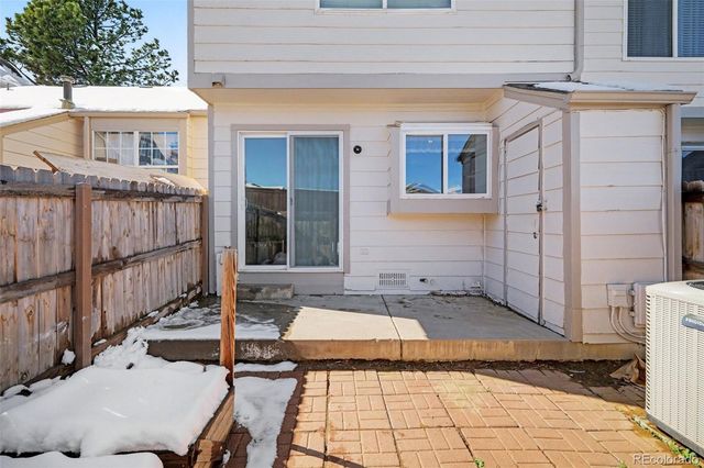 1110 S Waco Street E, Aurora, CO 80017