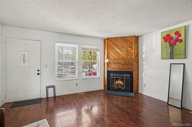 1110 S Waco Street E, Aurora, CO 80017