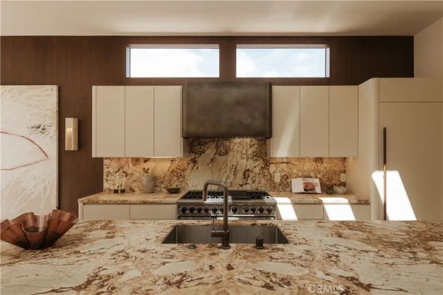 12162 Laurel Terrace Drive, Studio City, CA 91604