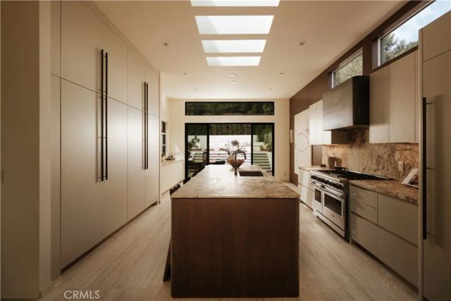 12162 Laurel Terrace Drive, Studio City, CA 91604