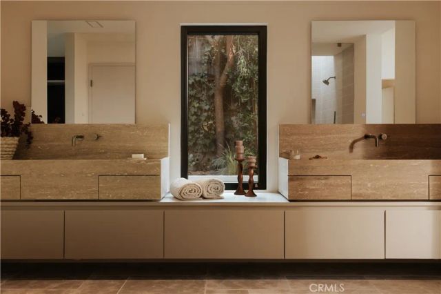 12162 Laurel Terrace Drive, Studio City, CA 91604