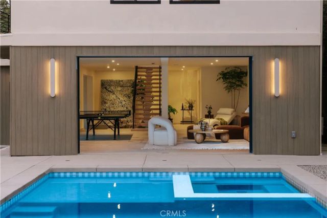 12162 Laurel Terrace Drive, Studio City, CA 91604