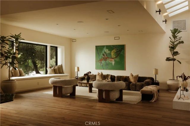 12162 Laurel Terrace Drive, Studio City, CA 91604
