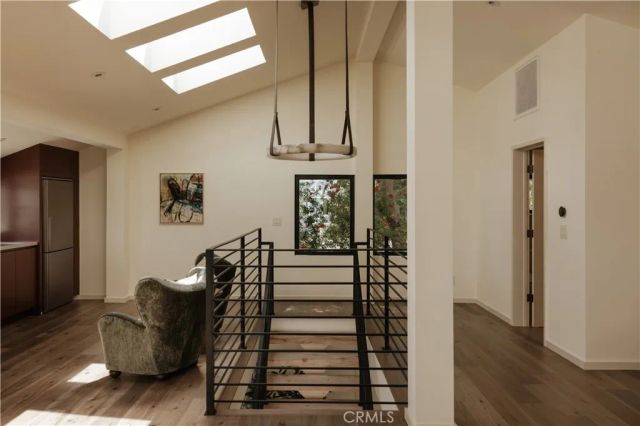 12162 Laurel Terrace Drive, Studio City, CA 91604