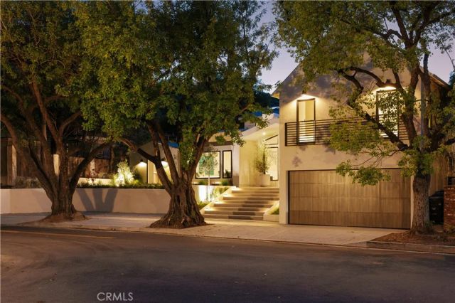 12162 Laurel Terrace Drive, Studio City, CA 91604