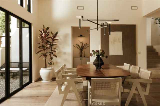 12162 Laurel Terrace Drive, Studio City, CA 91604