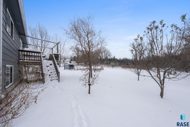 1001 N Homestead Cir Circle, Sioux Falls, SD 57103