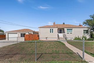 2002 S THIRD AVE, Cheyenne, WY 82007